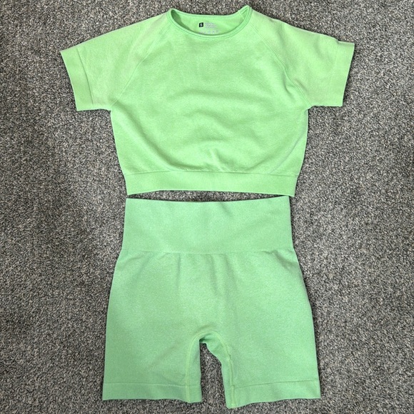 Tops - Activewear set